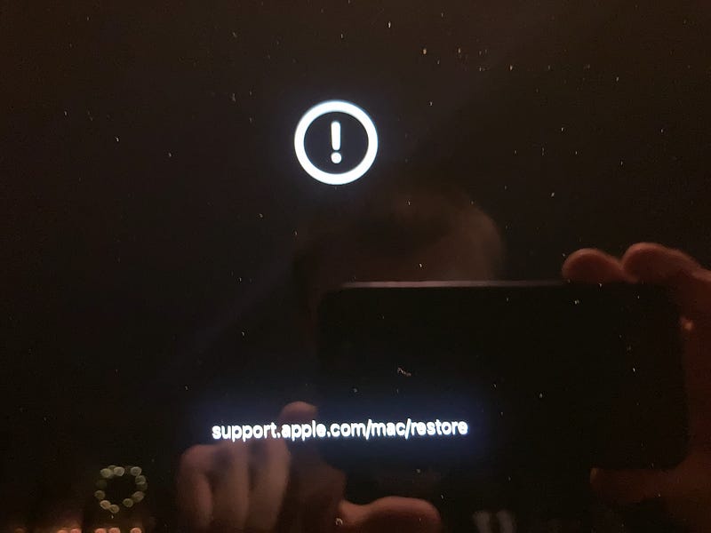 Apple support page indicating firmware issues