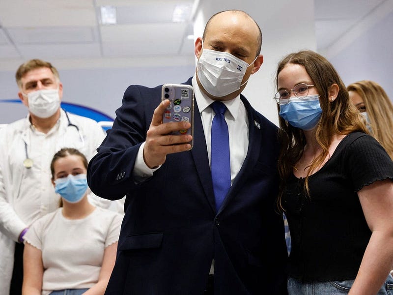 Prime Minister Bennett visiting a health center